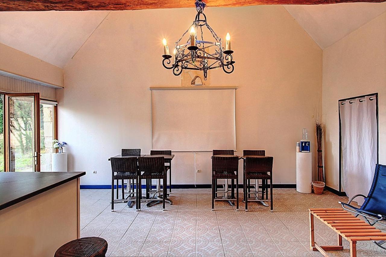 Gite De La Courtaudiere Le Petit-Pressigny Dış mekan fotoğraf